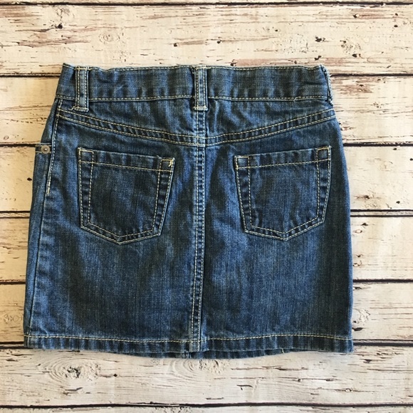 Gymboree Denim Skort with Patchwork Flowers - Picture 2 of 6